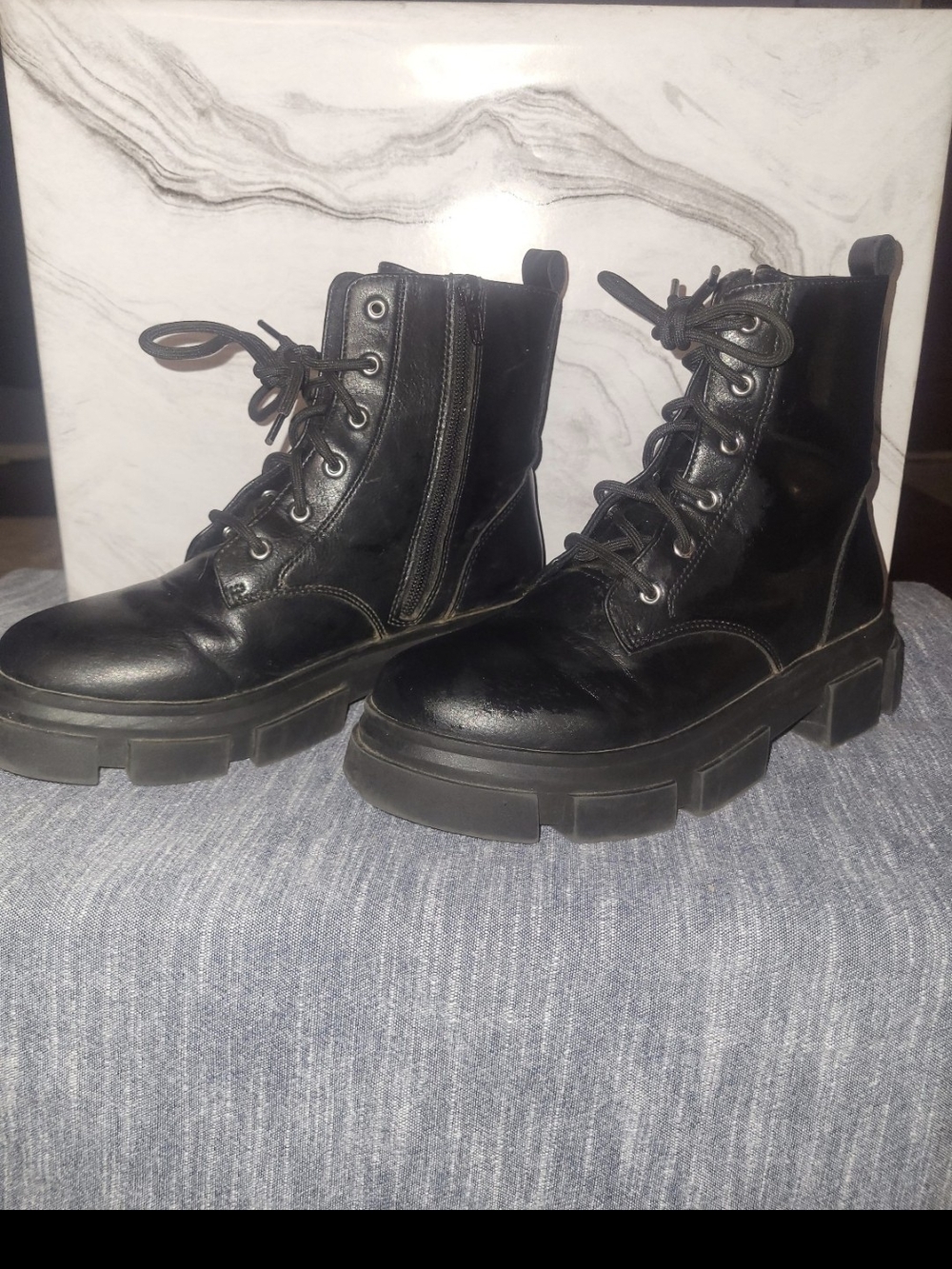 wonder nation Black Lug Sole Lace-Up Kids Boots